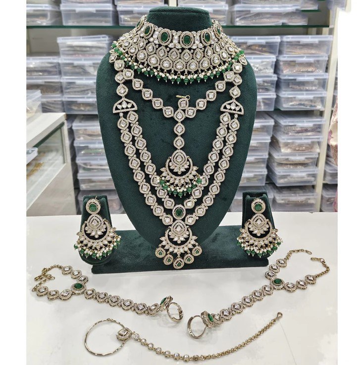 Maison Exotic Petra Charm Bracelet