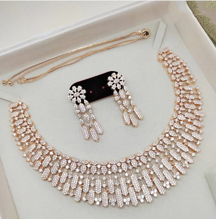 Maison Exotic Vesper Necklace