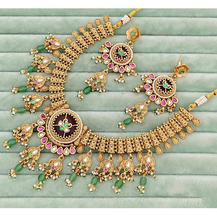 Maison Exotic Zahra Jhumka Earrings