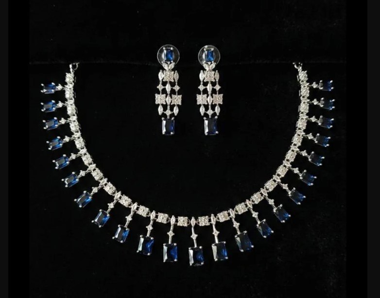 Maison Exotic Bellagio Choker